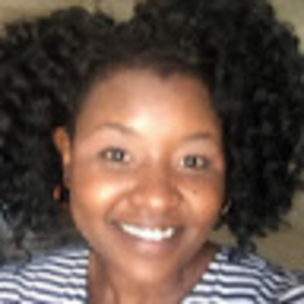 Meet your Posher, Claudia
